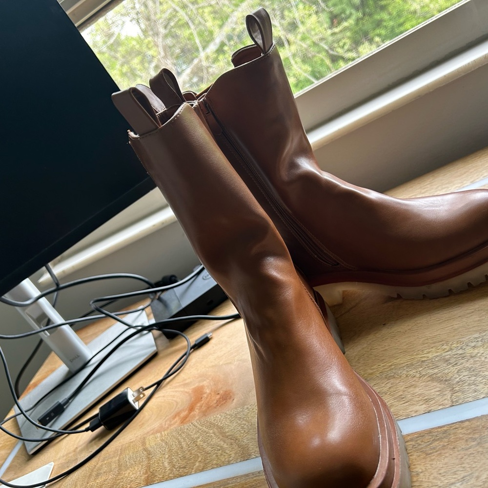 Women’s boots